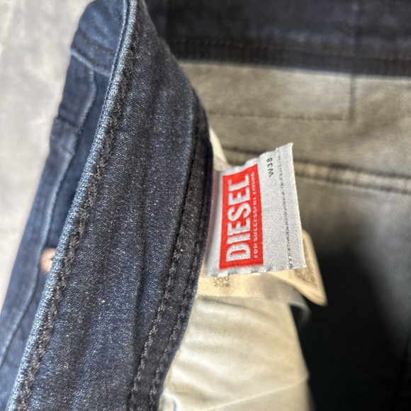 Diesel Industry Jeans Mens 38x30 Markee Straight Dark Wash Button Fly 5 Pocket - Picture 13 of 15